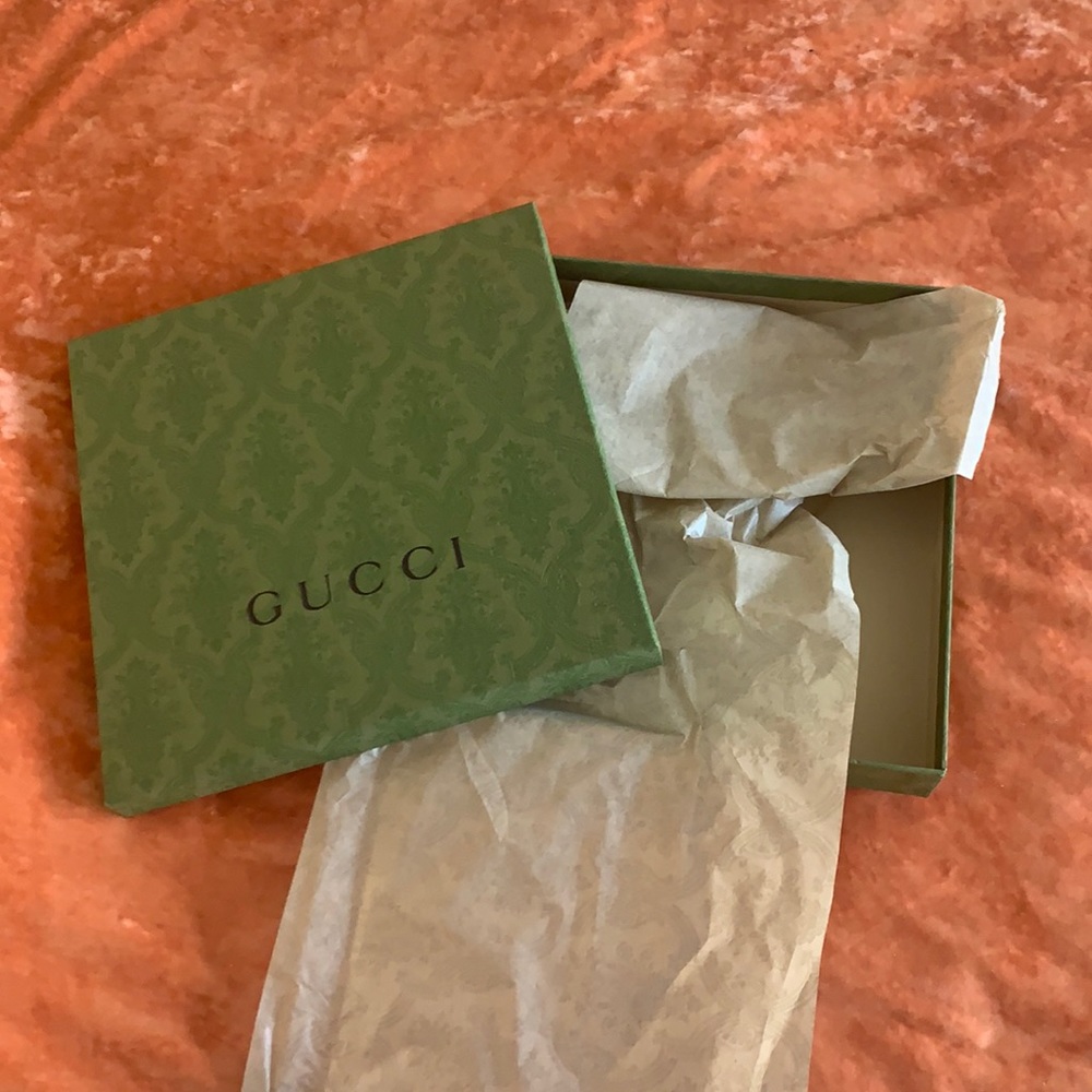 Gucci paper gift box
